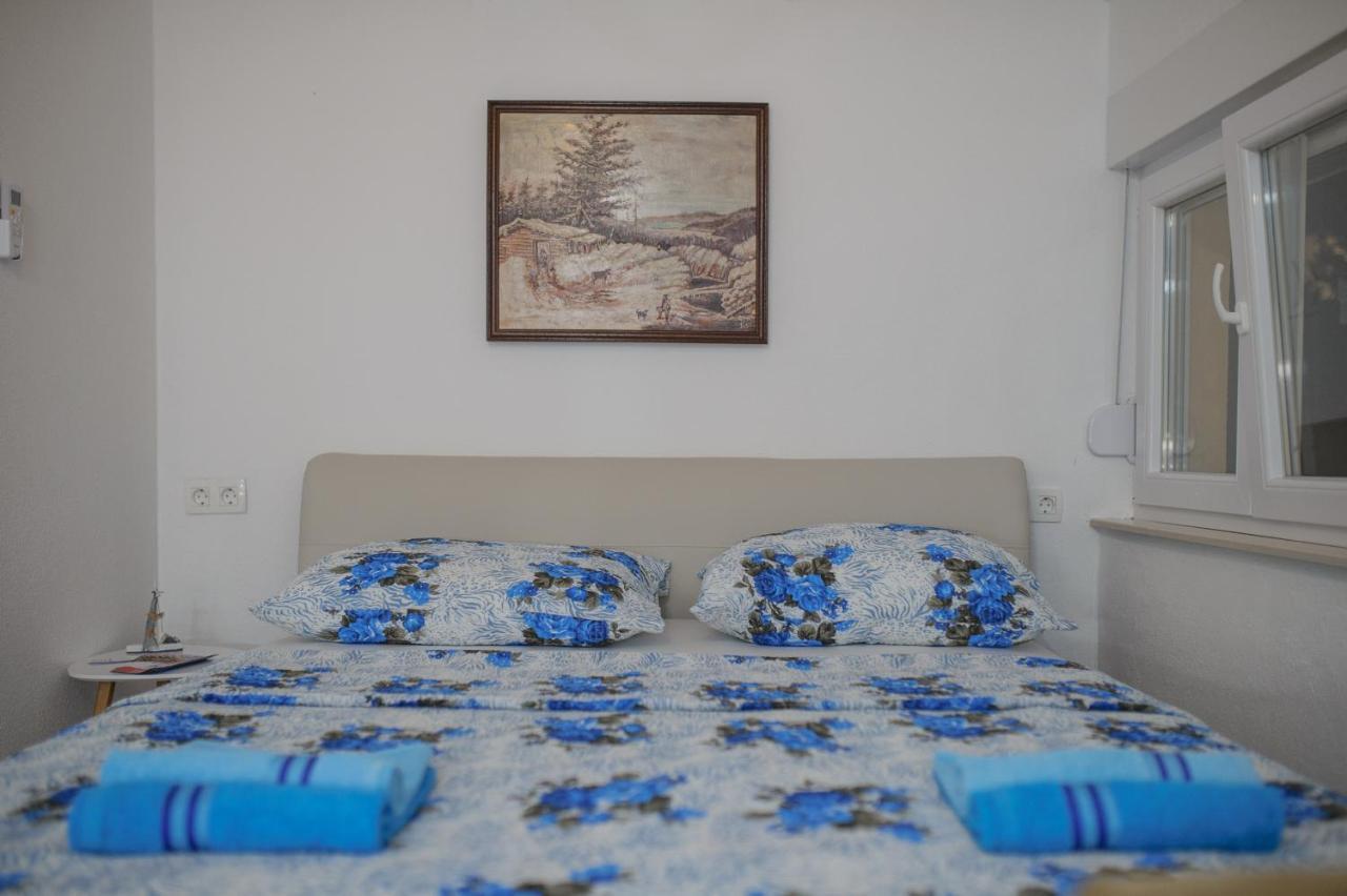 מוסטר Studio Apartments Kim - Dilberovic מראה חיצוני תמונה