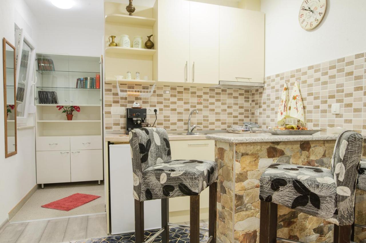 מוסטר Studio Apartments Kim - Dilberovic מראה חיצוני תמונה