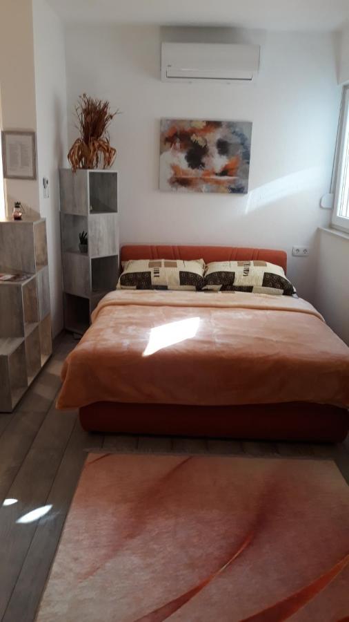 מוסטר Studio Apartments Kim - Dilberovic מראה חיצוני תמונה