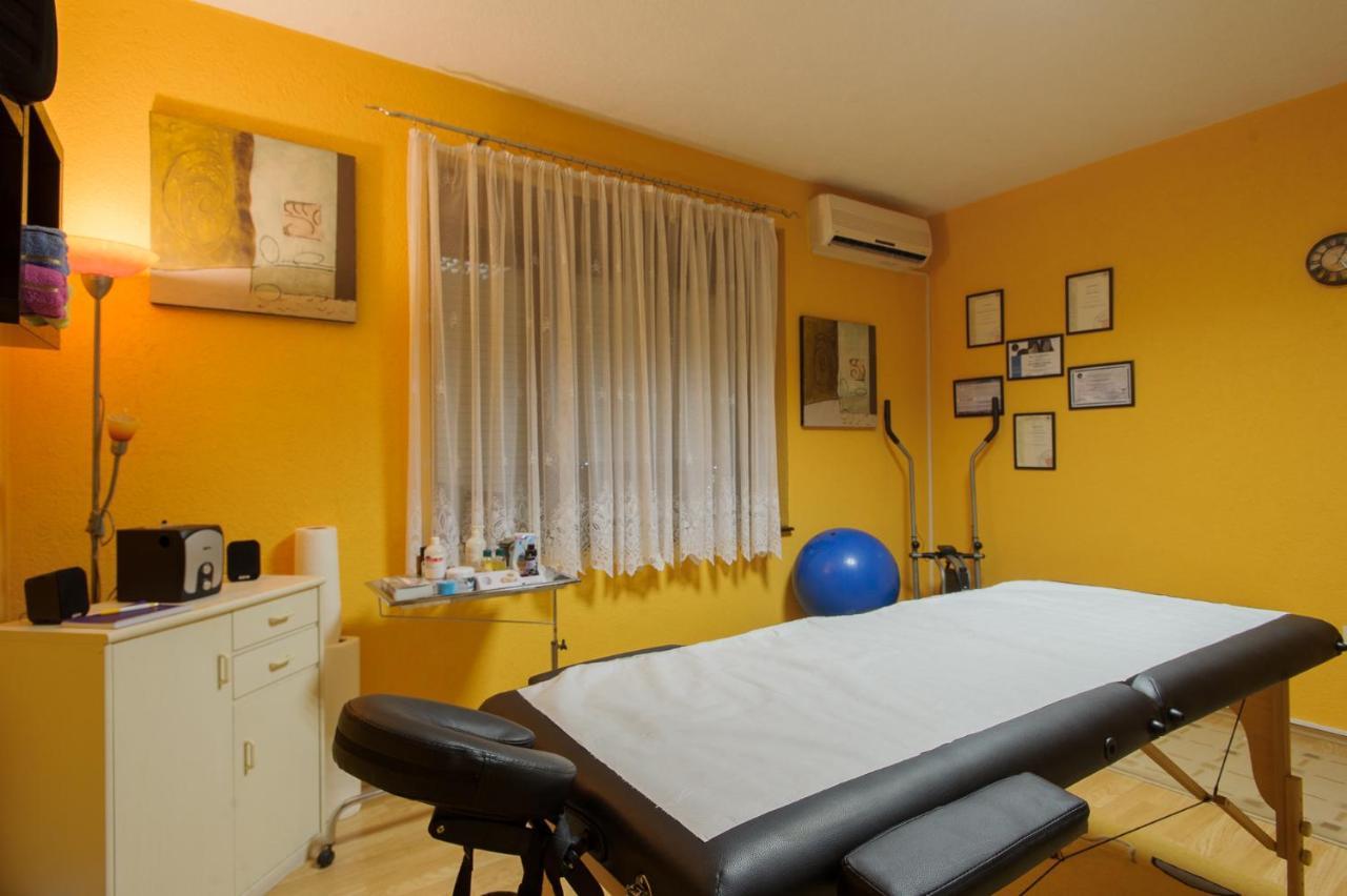 מוסטר Studio Apartments Kim - Dilberovic מראה חיצוני תמונה